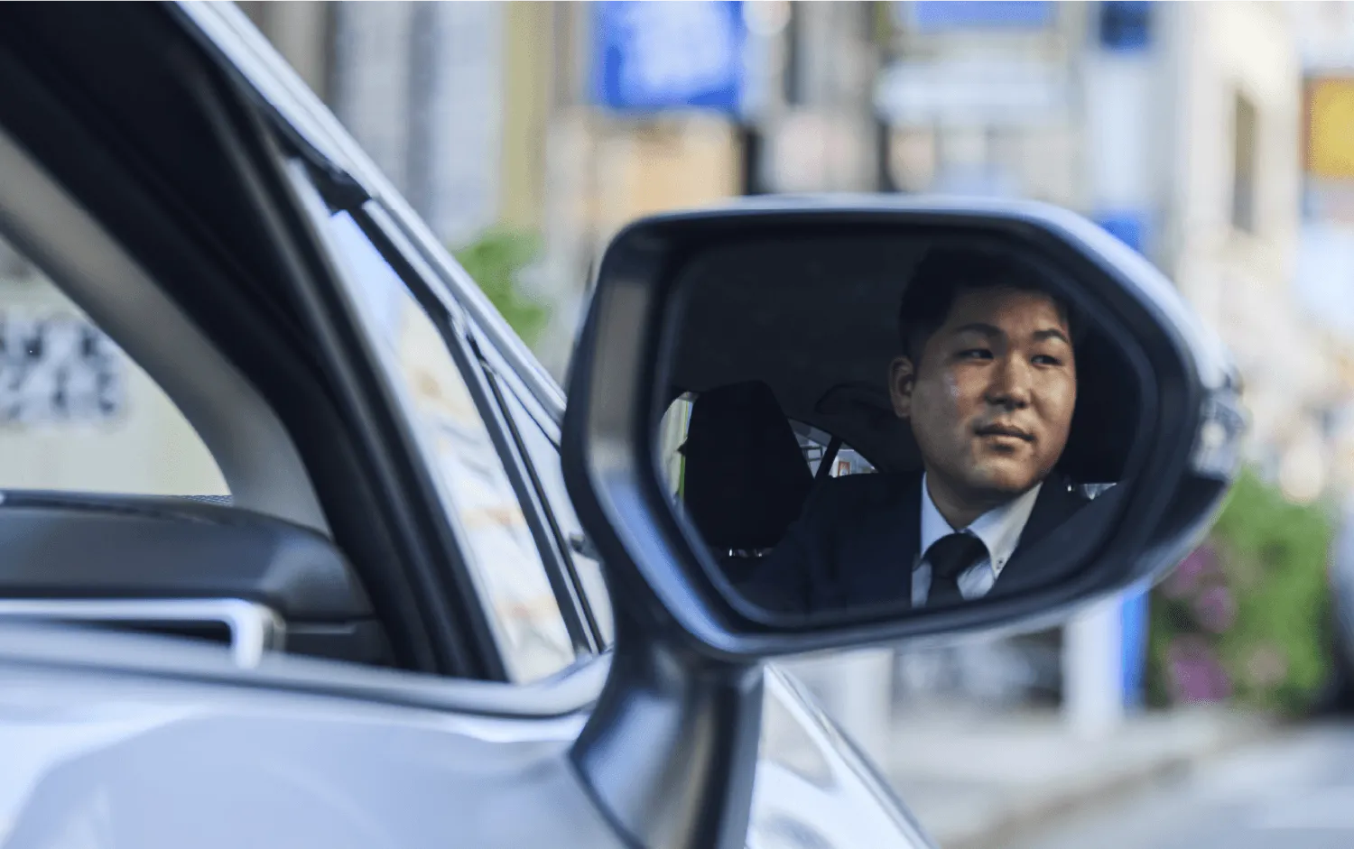 仕事内容を教えてください